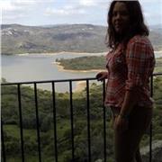 Tengo experiencia en dar clases a niños de 2 años hasta 16 años soy una persona paciente y responsable